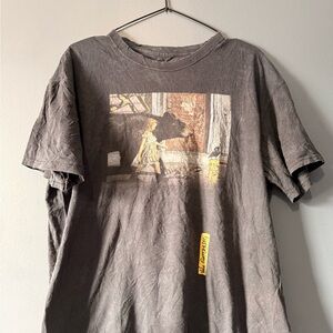Graphic Brown Short Sleeve Tee with Yellow Accent